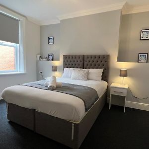 Alexander Hotel